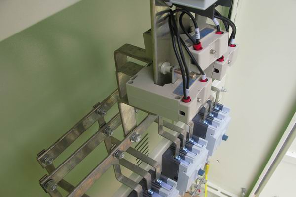 邱县配电柜-应急照明配电柜使用对工作人员的具